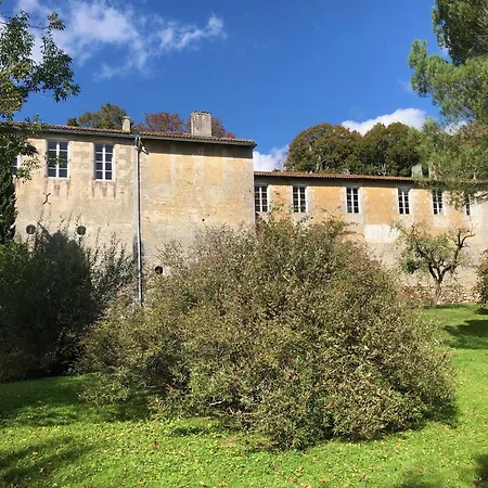 Logis Des Chauvins - Gite Cote Parc بيت للعطل *