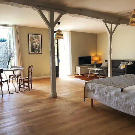 بيت للعطل Logis Des Chauvins - Gite Cote Parc